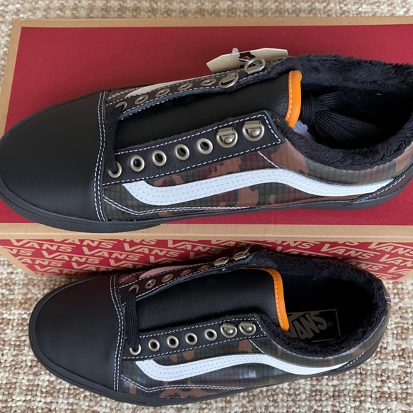 Vans WMNS Old Skool Mte Black/Camo Sneakers - Picture 5 of 16